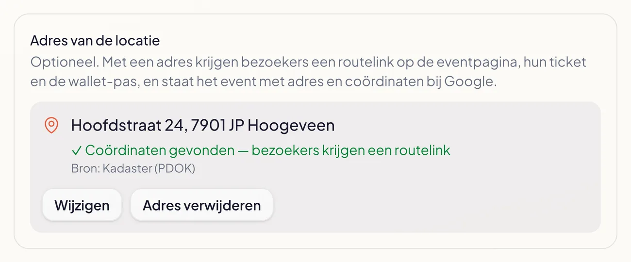 Het adresblok op het eventformulier met een gekozen adres, de melding dat de coördinaten zijn gevonden en de bron Kadaster
